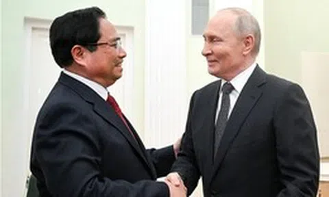 Thủ tướng Phạm Minh Chính hội kiến Tổng thống Nga Vladimir Putin