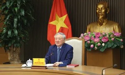 Phó Thủ tướng Thường trực Nguyễn Hòa Bình điện đàm với nguyên Phó Thủ tướng Singapore Vương Thụy Kiệt