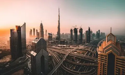 Iran tấn công mục tiêu Mỹ ở Dubai, UAE nói gì?