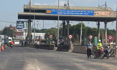 Tháo dỡ trạm thu phí “án ngữ” trên QL51, trả lại mặt đường thông thoáng cho cửa ngõ Đồng Nai