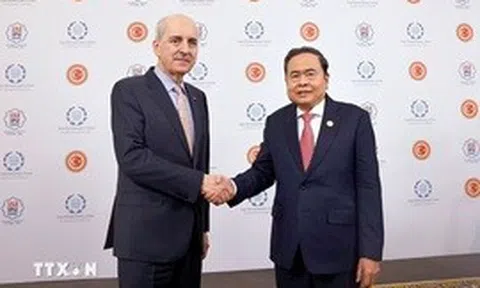 Chủ tịch Quốc hội Trần Thanh Mẫn gặp, hội kiến lãnh đạo một số nước nhân dịp tham dự IPU-152