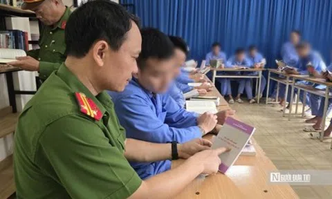 Đọc sách, trang bị kiến thức pháp luật cho người lầm lỡ theo "nàng tiên nâu"