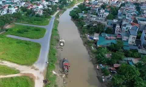Dự án khu đô thị ven sông Hạc "mắc cạn" sau 16 năm: dân đi không được, ở không xong