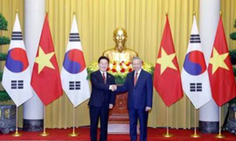 Tổng thống Hàn Quốc và Phu nhân kết thúc chuyến thăm cấp Nhà nước tới Việt Nam