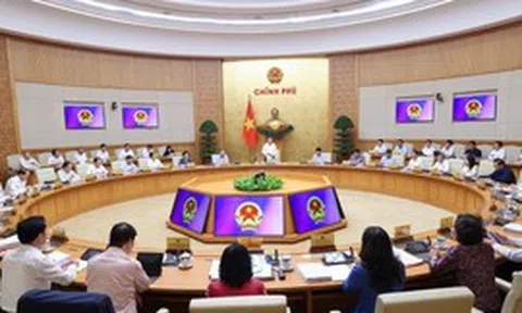 Thủ tướng Lê Minh Hưng chủ trì phiên họp thường kỳ đầu tiên của Chính phủ khóa XVI