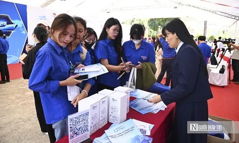 Hàng nghìn cơ hội việc làm ngành logistics cho tân sinh viên tại Tây Nguyên