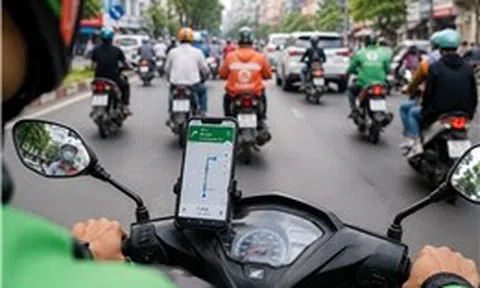 Người Việt ngày càng lệ thuộc bản đồ số khi đi xe máy