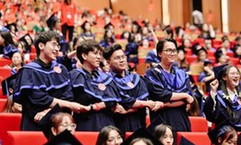 Thành lập phân hiệu, sáp nhập một số trường cao đẳng vào đại học