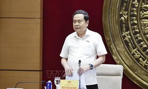Chủ tịch Quốc hội: Không để cán bộ làm việc theo thói quen cũ trong nhiệm kỳ có yêu cầu mới