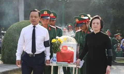 'Chiến dịch 500 ngày đêm' tiếp tục hành trình đưa các liệt sĩ trở về với đất mẹ