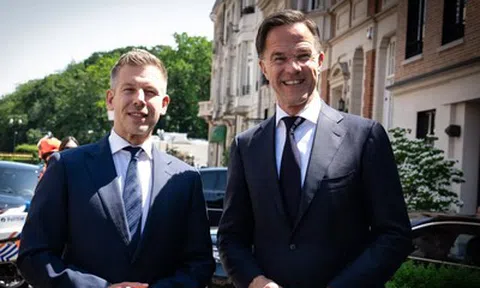 Ông Magyar giữ nguyên lập trường của Hungary về viện trợ quân sự cho Ukraine