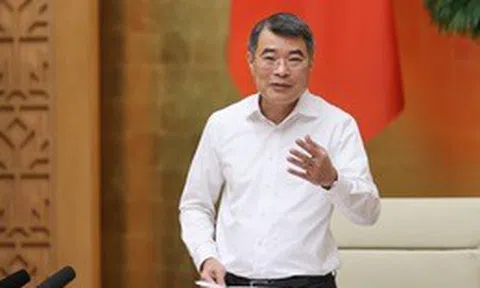 Thủ tướng: Tạm thời giữ ổn định giá dịch vụ y tế, giáo dục