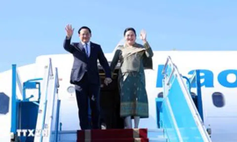 Thủ tướng Lào đến Hà Nội, bắt đầu thăm chính thức Việt Nam và dự AFF 2026