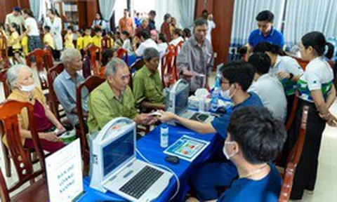 Pharmacity đồng hành chăm sóc sức khỏe cho hơn 800 trẻ em, người dân nghèo và gia đình chính sách ở Đà Nẵng