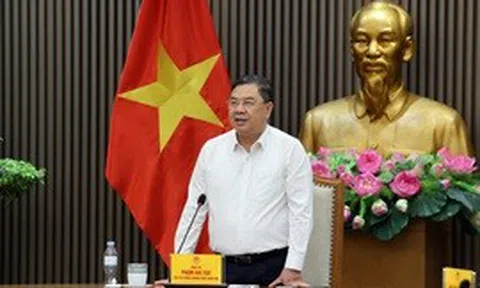Phó Thủ tướng Thường trực Phạm Gia Túc: Hoàn thiện chính sách nhập khẩu ô tô diện quà biếu, quà tặng, bảo đảm công bằng và minh bạch
