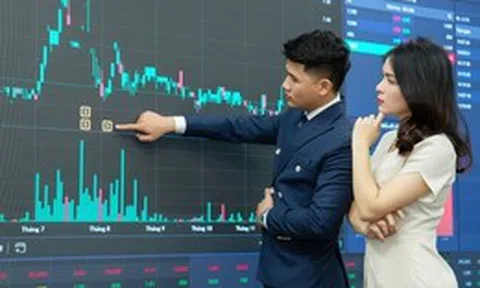 VN-Index đối mặt áp lực chốt lời, công ty chứng khoán vẫn kỳ vọng xu hướng tăng duy trì