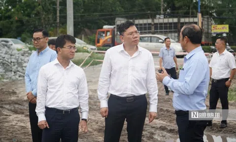 Thiếu nguyên vật liệu, cao tốc Tp.HCM - Thủ Dầu Một - Chơn Thành bị chậm