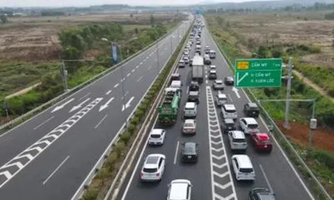 Vì sao Cục CSGT đề xuất bố trí "làn đường dành cho vượt xe" trên cao tốc?
