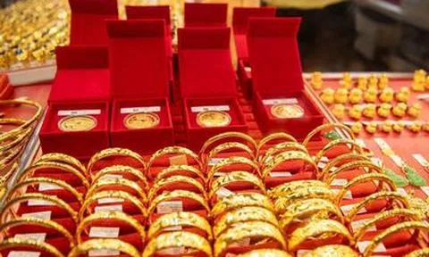 Giá vàng hôm nay (2/8): Người mua lỗ 2 triệu đồng/lượng