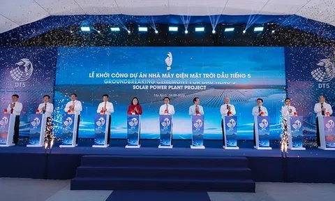 Trinasolar được lựa chọn cung cấp mô-đun cho dự án điện mặt trời nổi Dầu Tiếng 5 công suất 562MW tại Việt Nam