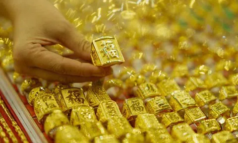 Giá vàng hôm nay (22/10): Duy trì vùng chạm đáy