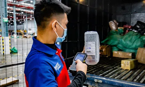 BEST Express làm việc xuyên lễ phục vụ khách hàng