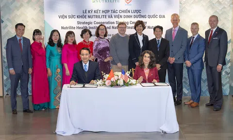 Amway công bố chiến lược “Sống khỏe mạnh, sống hạnh phúc” tại lễ ký kết hợp tác quốc tế